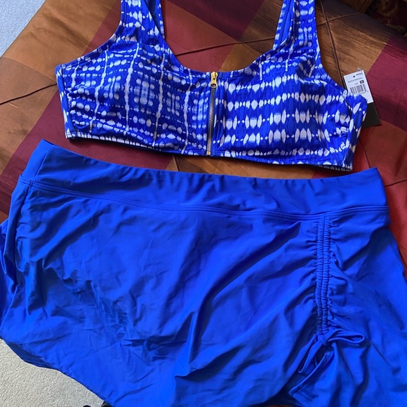 Plus size woman’s 3X 2 piece swimsuit with Attatched skirt - Picture 1 of 6